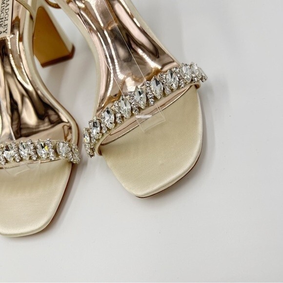 Badgley Mischka Size 8.5 Ivory Satin Jeweled‎ Open Toe Dress Sandals Heels Shoes - Picture 5 of 15